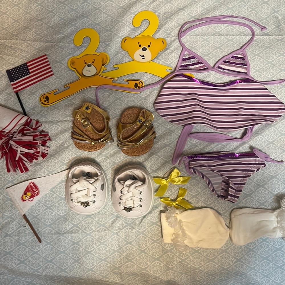 Build A Bear lot of 13 items - all like new